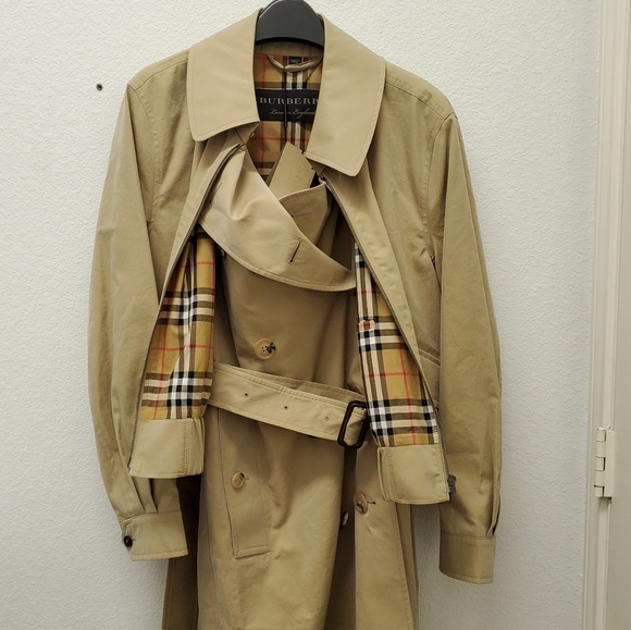 Burberry Layered Bomber & Trench Twofer Ja… - Picture 4 of 14